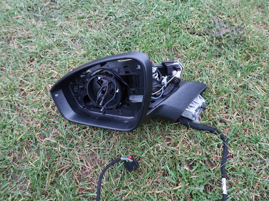 фото №1, Дзеркало ліва vw id 4