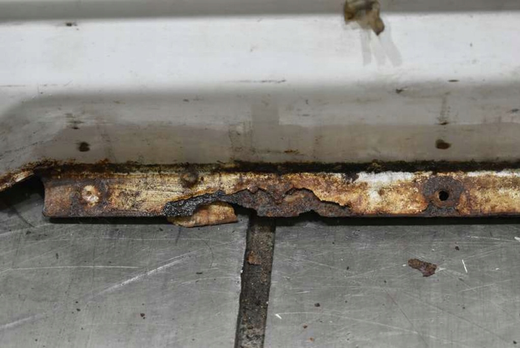 фото №14, Стена перегородочная mercedes vito w638 96-03