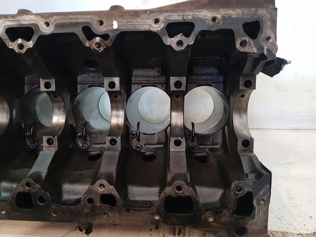 фото №16, Блок двигателя 256d1 bmw e39 2.5d m57d25
