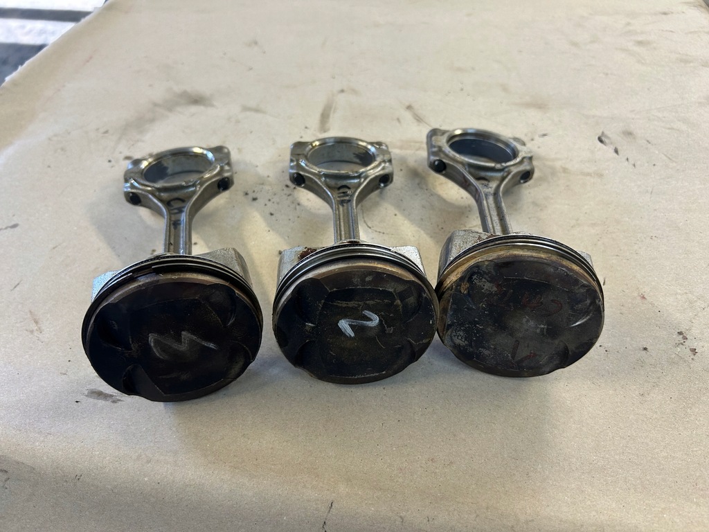 фото №1, Toyota chr 2,0 m20a поршень с шатун