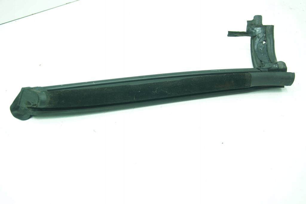 Прокладка молдинг стойка стекло задняя левая a2307900798 mercedes sl r230 Оригинал