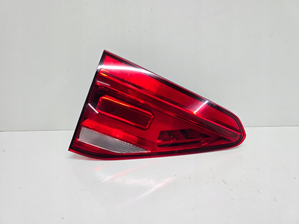 фото №1, Vw touran 2 лампа ліва задня 5ta945093d