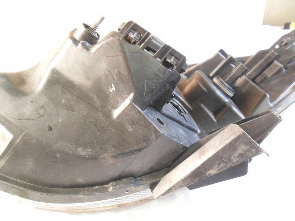 фото №14, Renault twingo ii лампа перед права 271528-00re