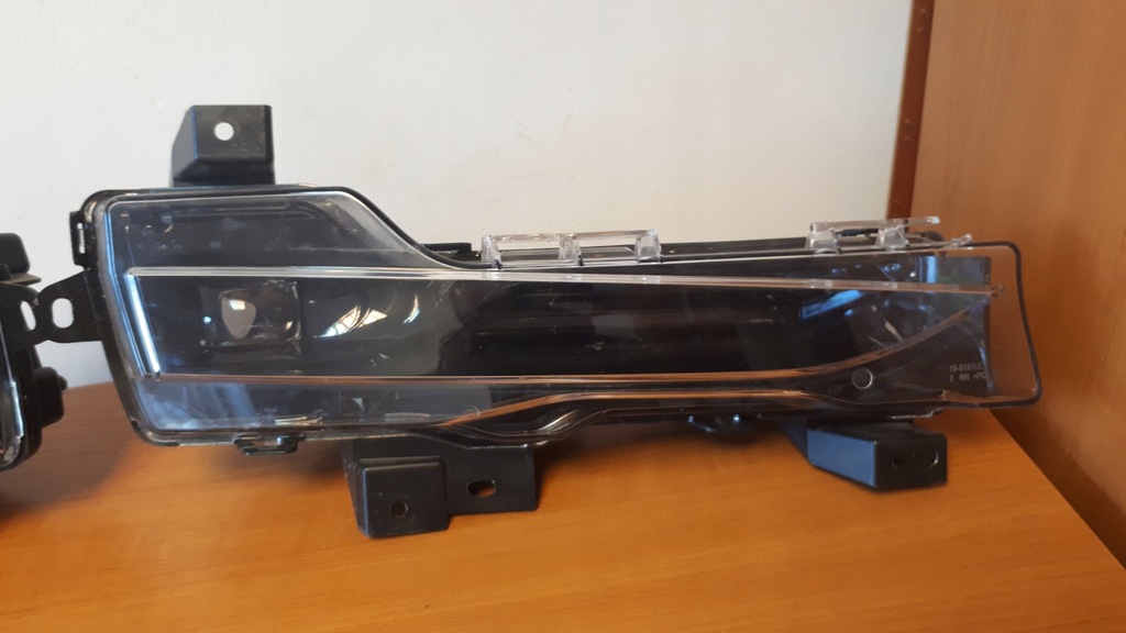 фото №2, Tesla y протитуманна фара лівий правий перед