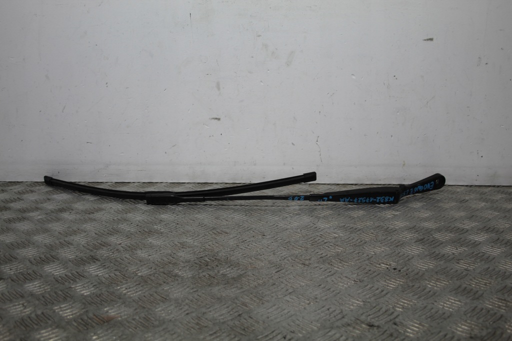 фото №1, Рычаг дворники левая evoque ii 2 l551