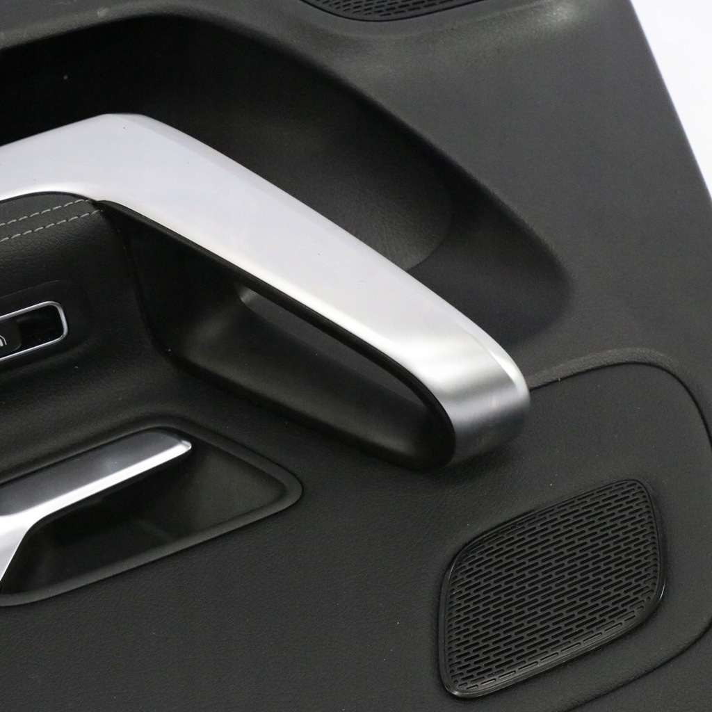 фото №10, Mercedes cla c118 панель обивка обшивка дверь правый задняя кожа чёрный