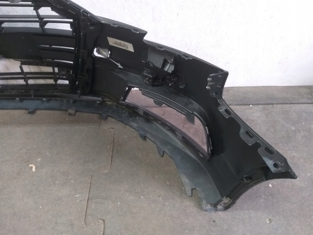 Купити Бампер перед audi a3 sedan рестайлінг  16- 8v5