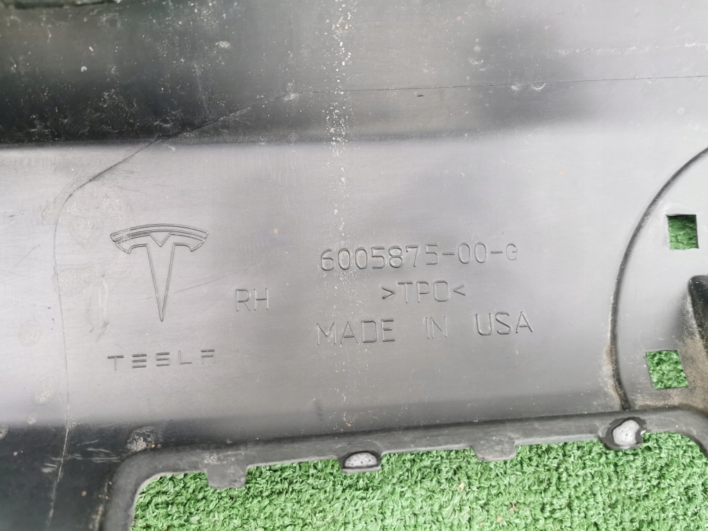 Молдинг порог правая tesla model s 6005875-00-g в Украине