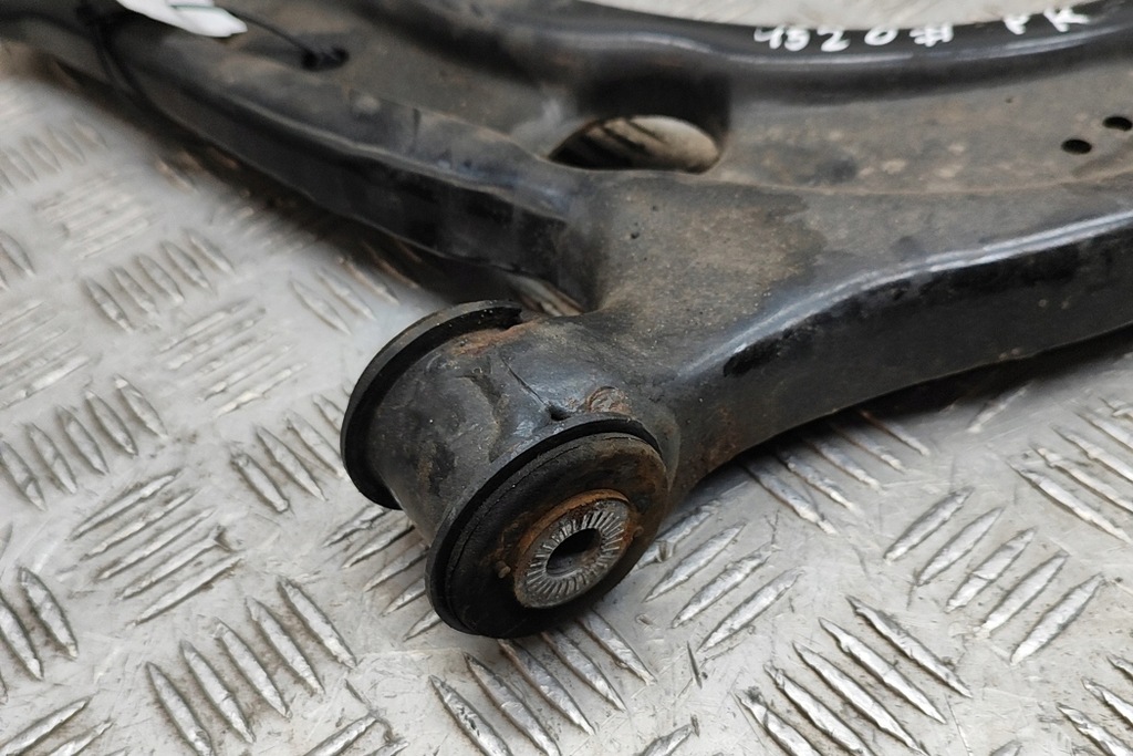 фото №6, Skoda superb mk3 3v передний левый нижний рычаг 3q0407151e 1.4i 110kw 2018