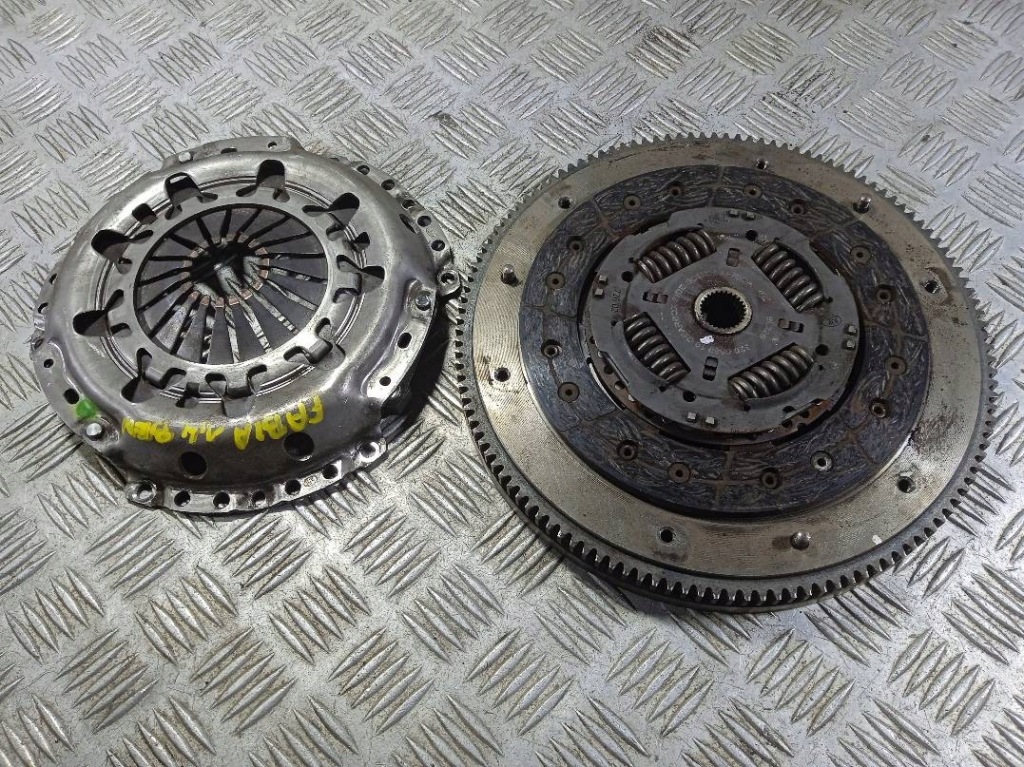 фото №1, Зчеплення комплект skoda fabia 1 030105271d