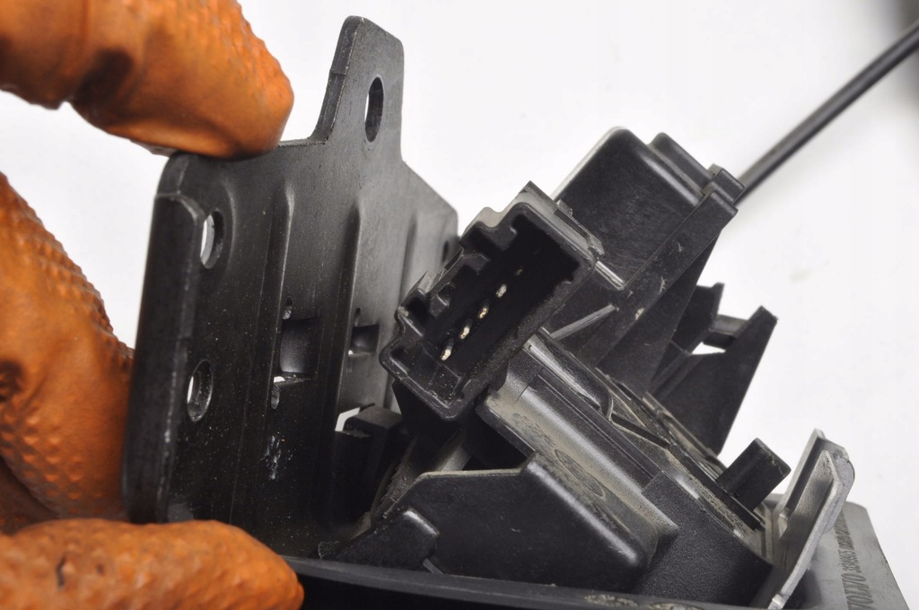 фото №7, Volvo xc90 ii xc40 v60 ii замок багажника кришки 31349975