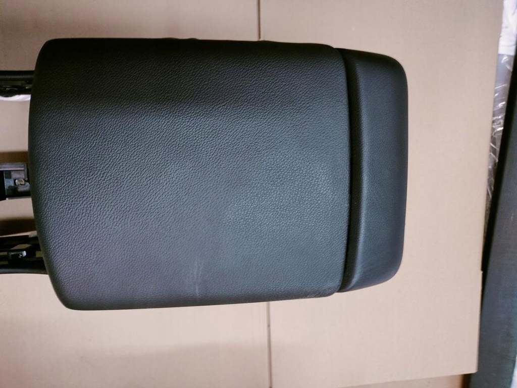 фото №5, Hyundai tucson iv подлокотник 84680-n7100 оригинал хороший