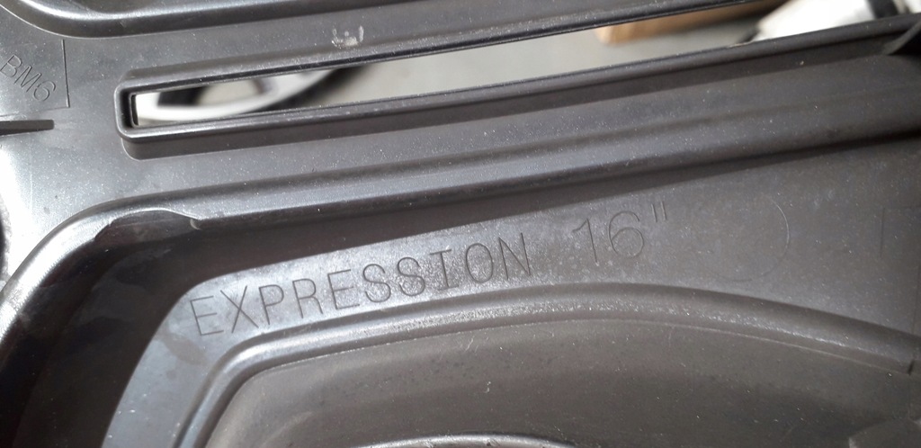 фото №5, Колпак структурный 16 cali dacia sandero stepway 403155015r