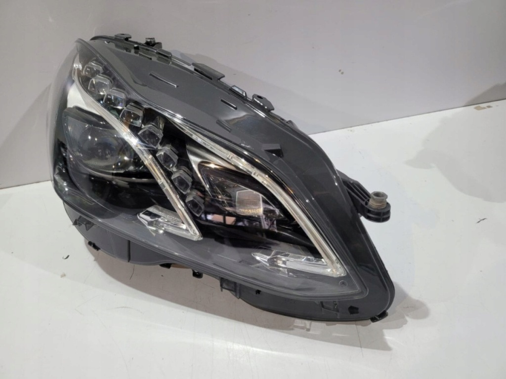 Mercedes e klasa w212 lci фара led ils r - 12830 Цена