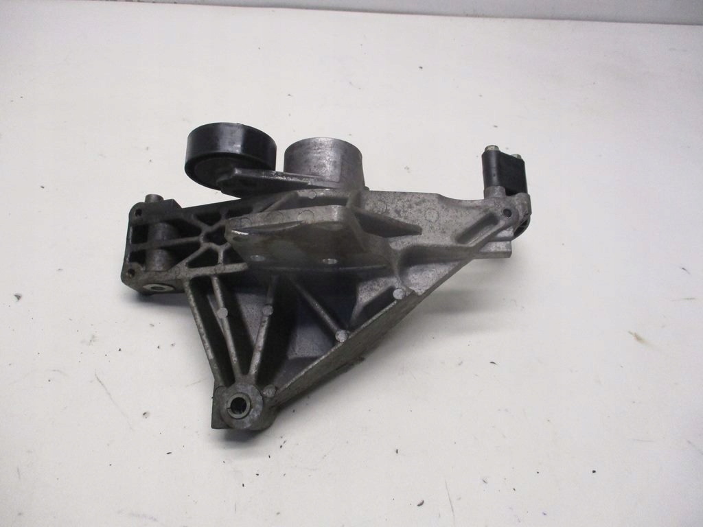 фото №4, Кронштейн ролик натяжитель fiat 500 1.4