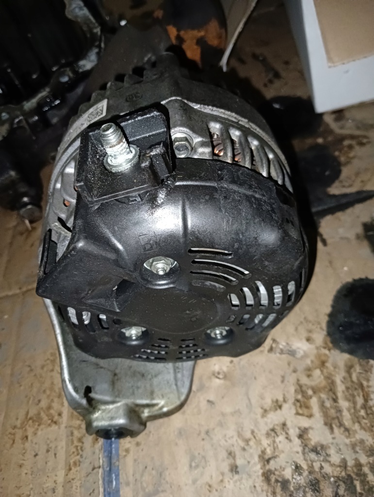 Купить Генератор bmw 2.0d | 7640131