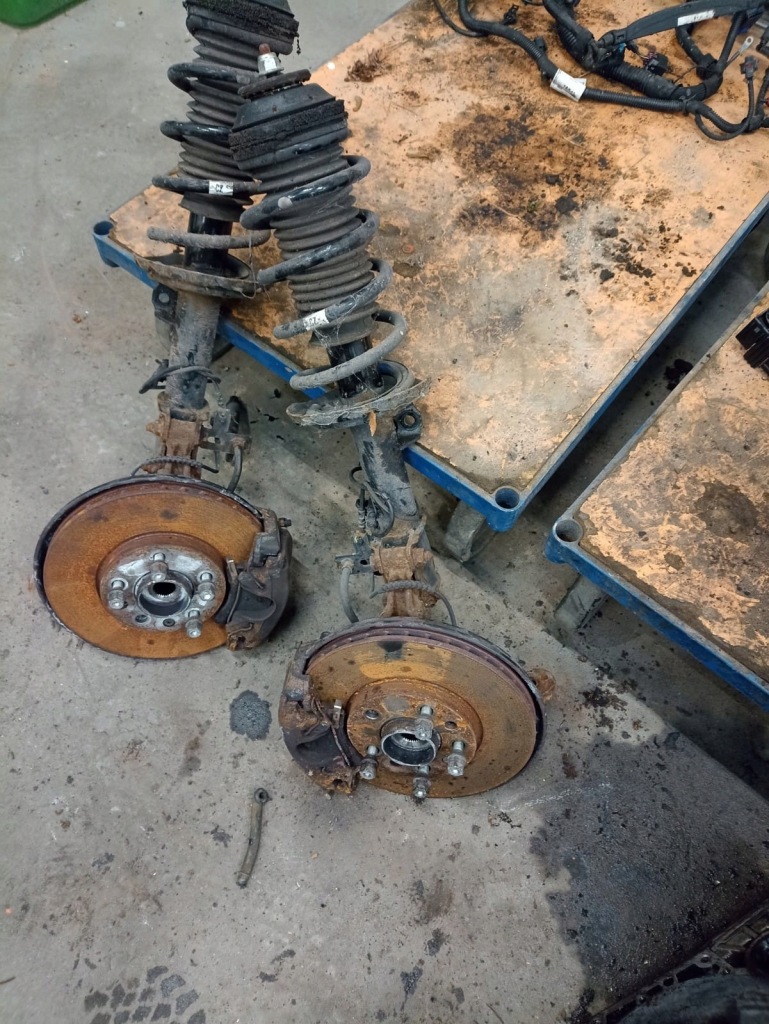 фото №1, Opel meriva b 1.4 16v амортизационная стойка правый