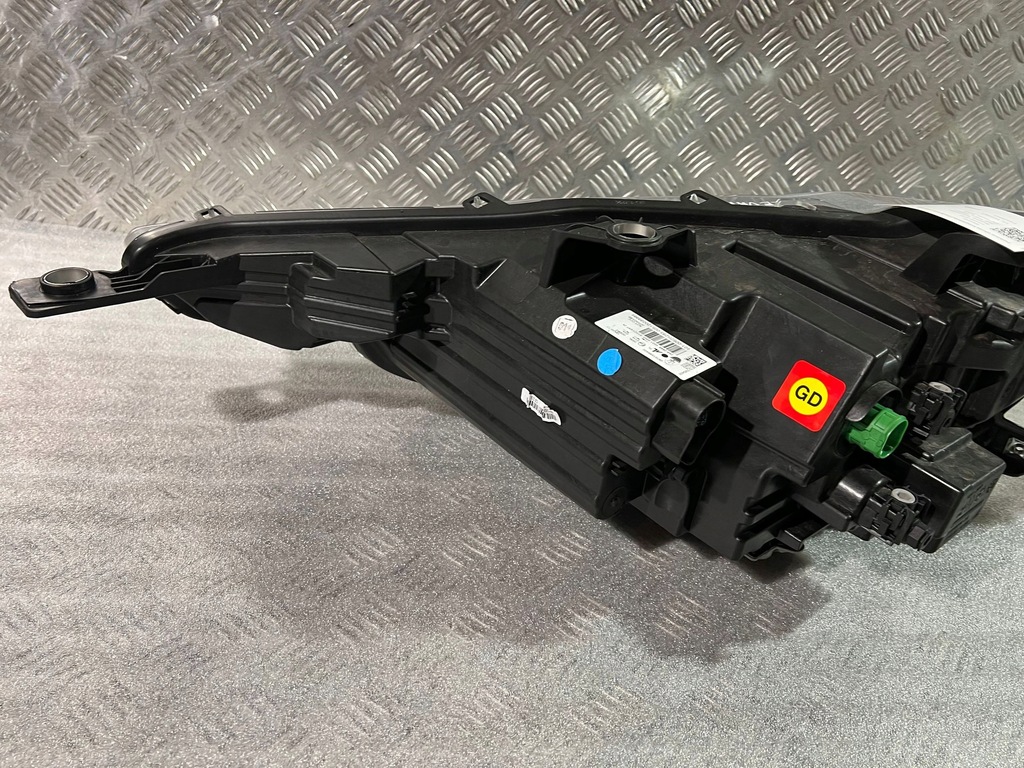 фото №11, Maserati levante 2020 комплект лампы передние / комплект 06701595410