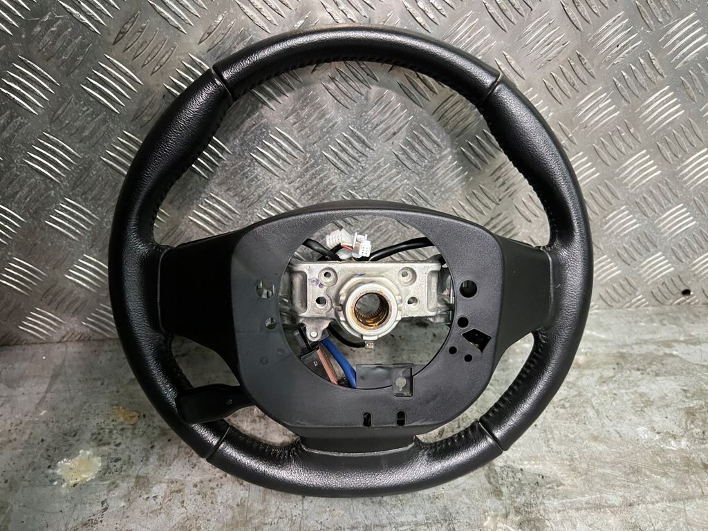 фото №9, Toyota aygo ii 2 воздуховод кожа мультифункция org