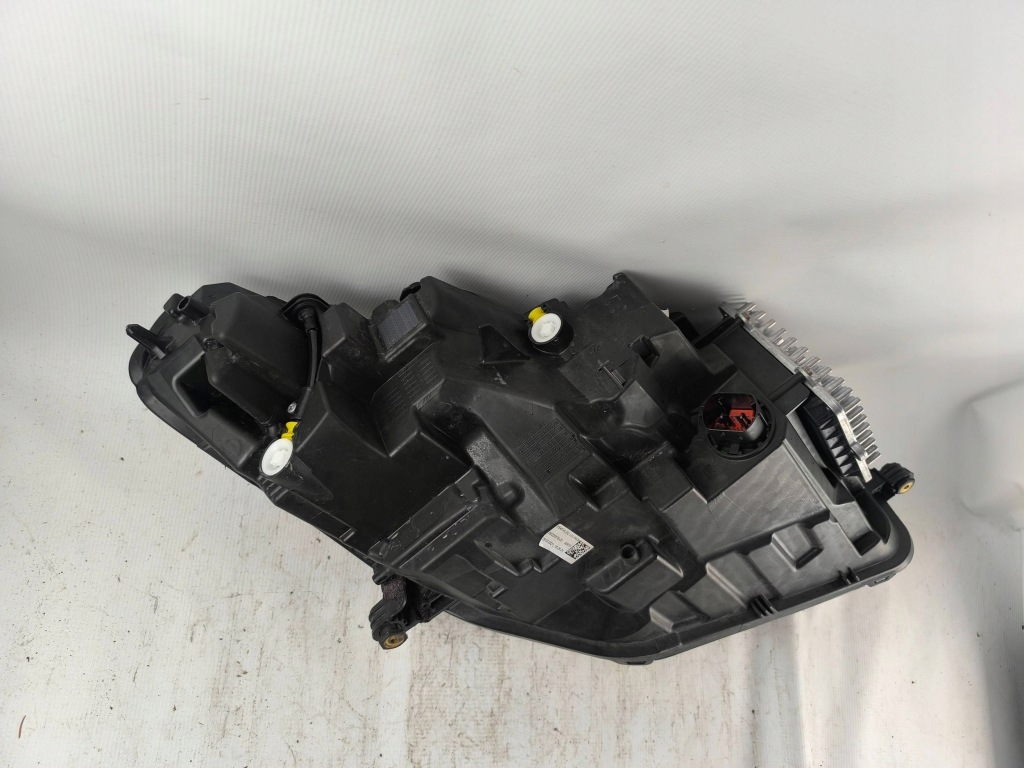 Jaguar e-pace рестайлинг  2020-2024 левая сторона фара передняя full led - европа Цена