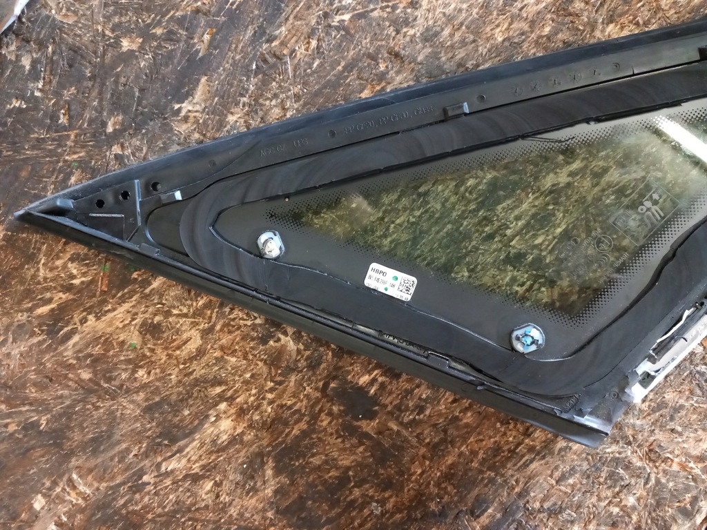 фото №10, Audi a3 8v sedan стекло кузовная задняя правая хром