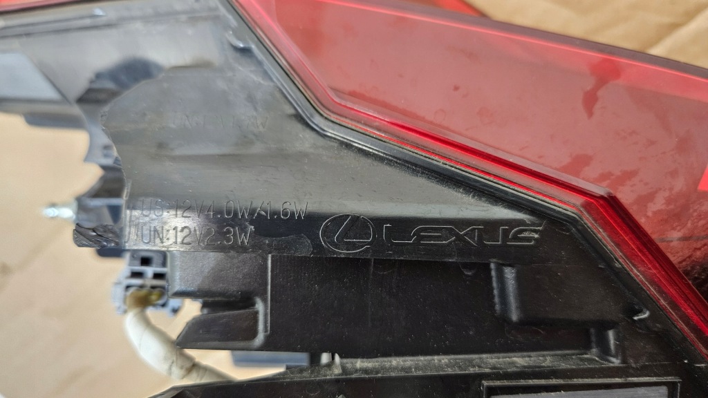 Лампа задня задня права lexus ux koito 76-53 Ціна