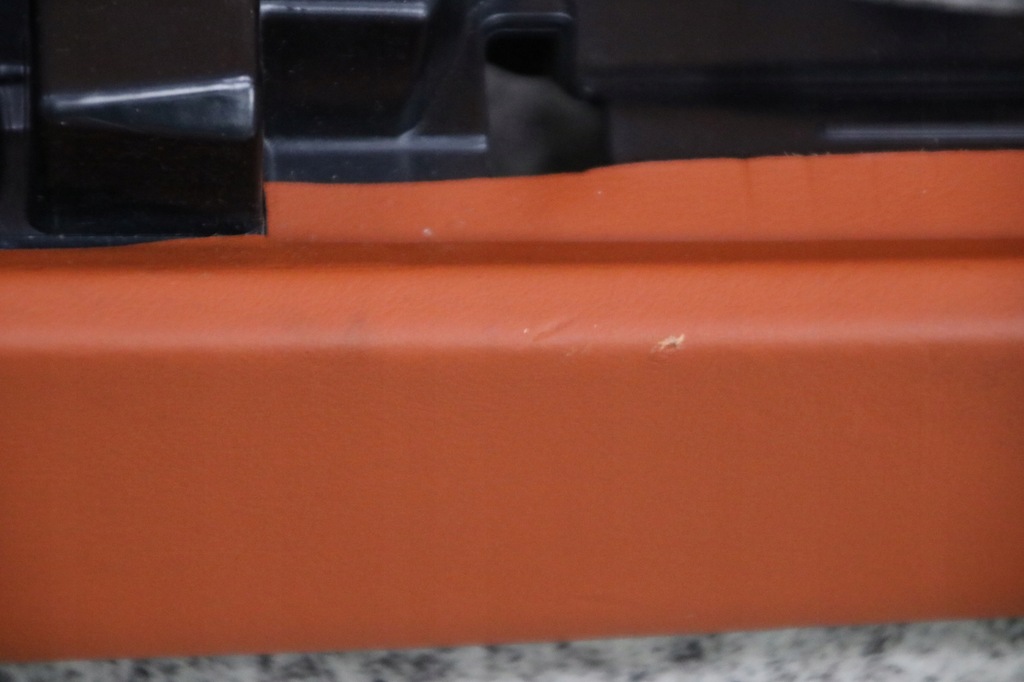 фото №6, Bmw i8 l12 l15 підлокітник тунель середній ecopper