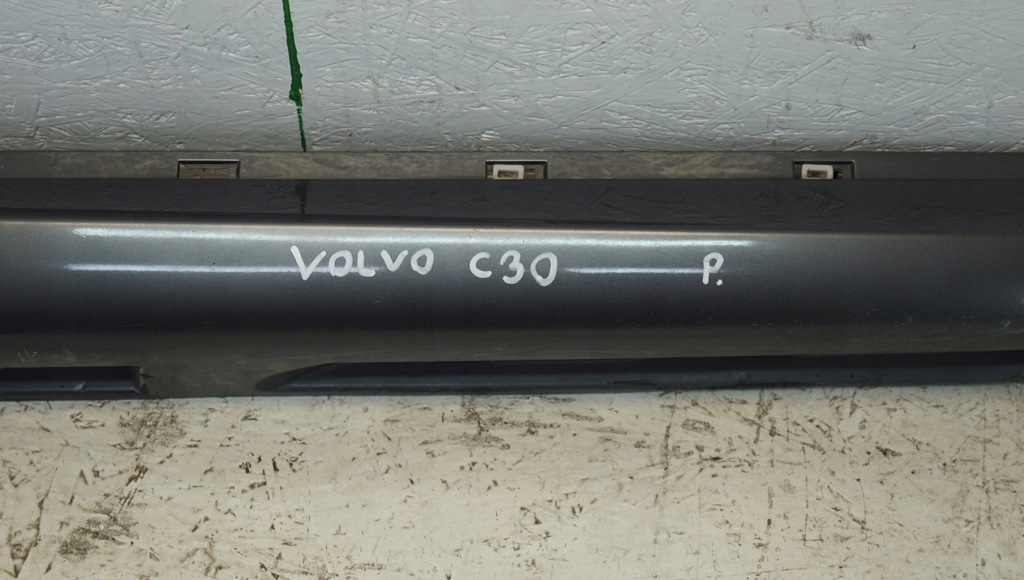 фото №4, Молдинг поріг права volvo c30 r-design
