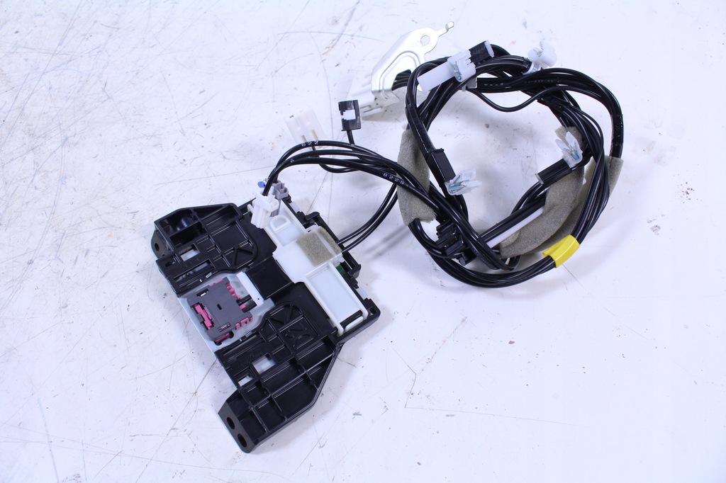 фото №1, Антенна gps toyota yaris cross