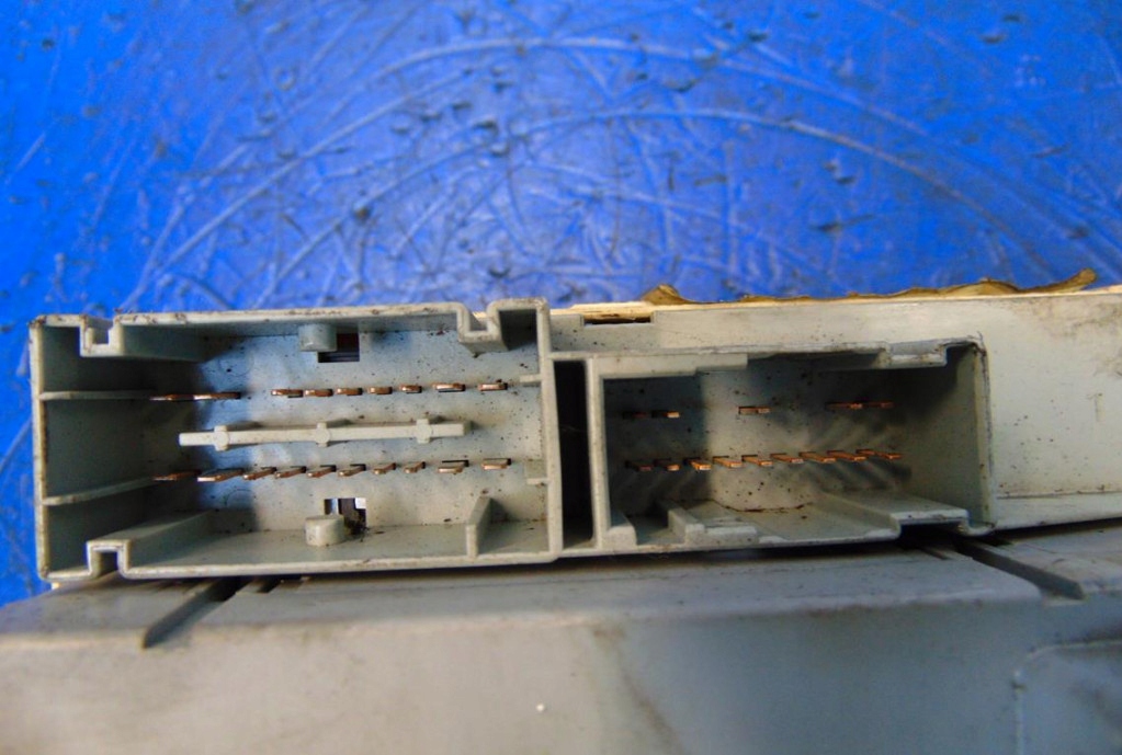 фото №7, Fiat stilo 1.9jtd 46797610 коробка предохранителей