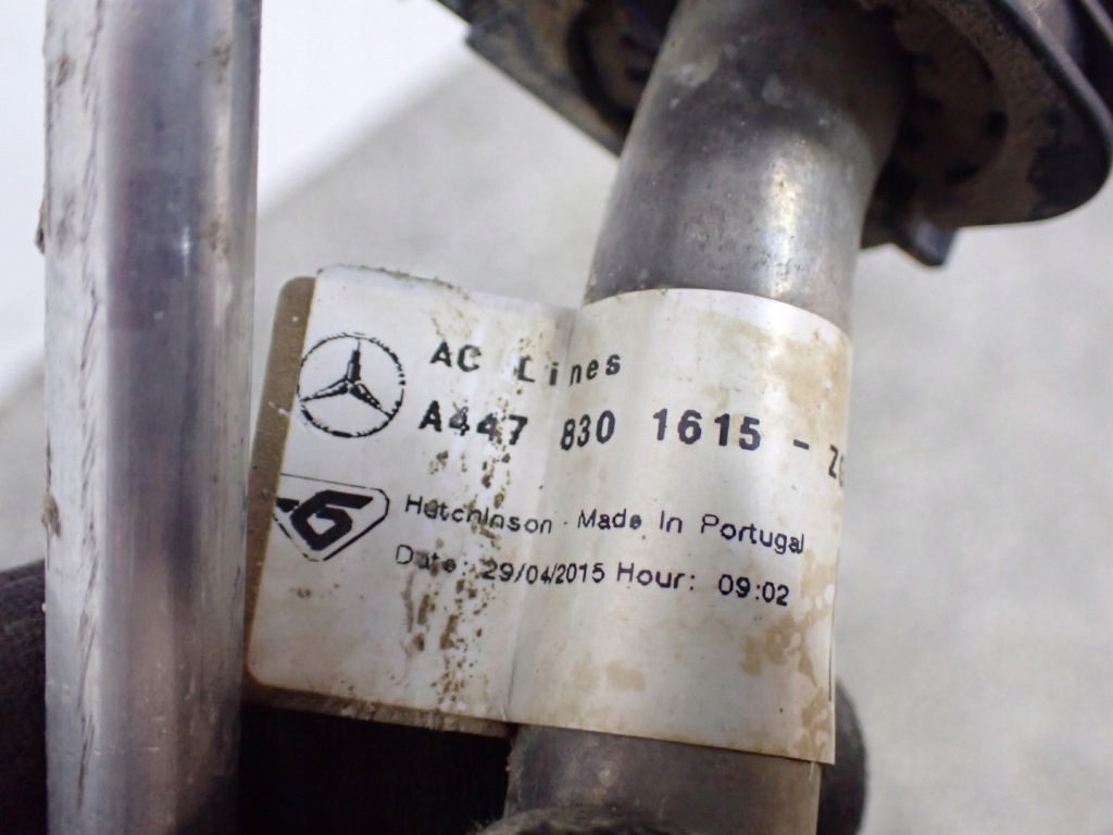 Патрубок шланг трубка кондиціонера mercedes v klasa a4478301715 a4478301615 Київ