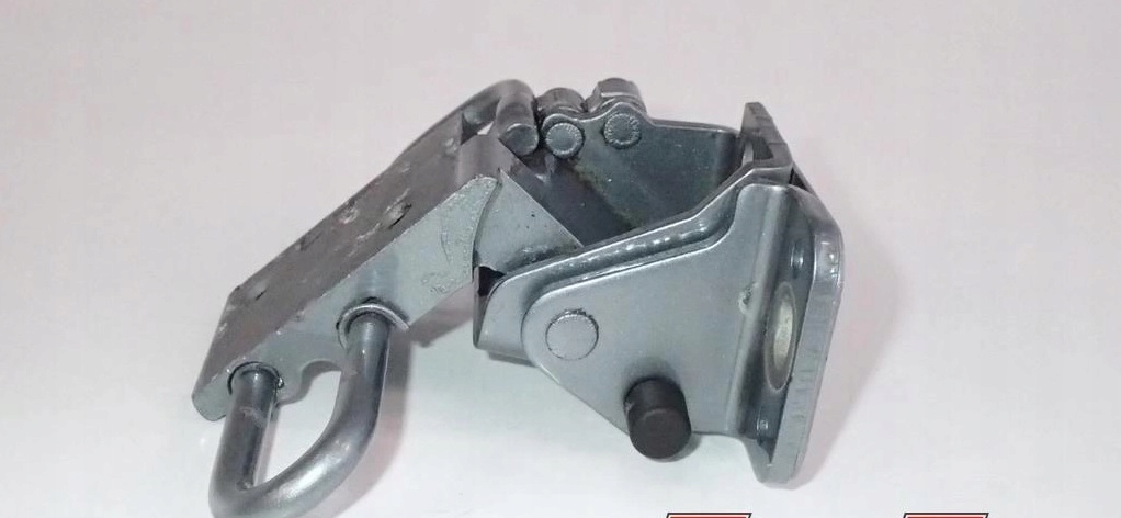 фото №1, Audi a8 d3 петля двері лівий задня dół 4e0833411d