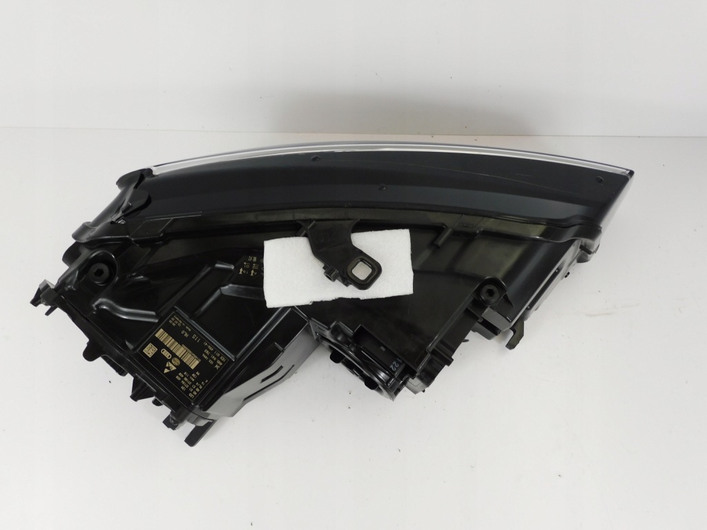 Audi a8 d4 4h рестайлинг  фара левая перед matrix 4h0941783 Недорого
