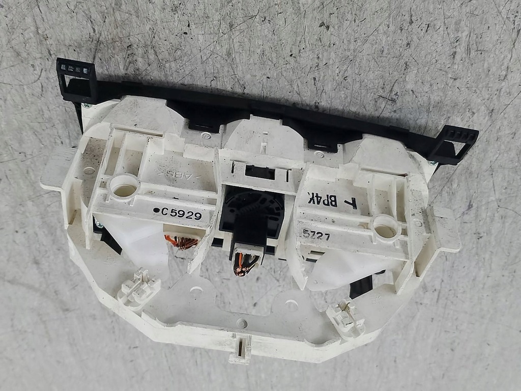 фото №7, Панель обдув mazda 3 i c5929 5727