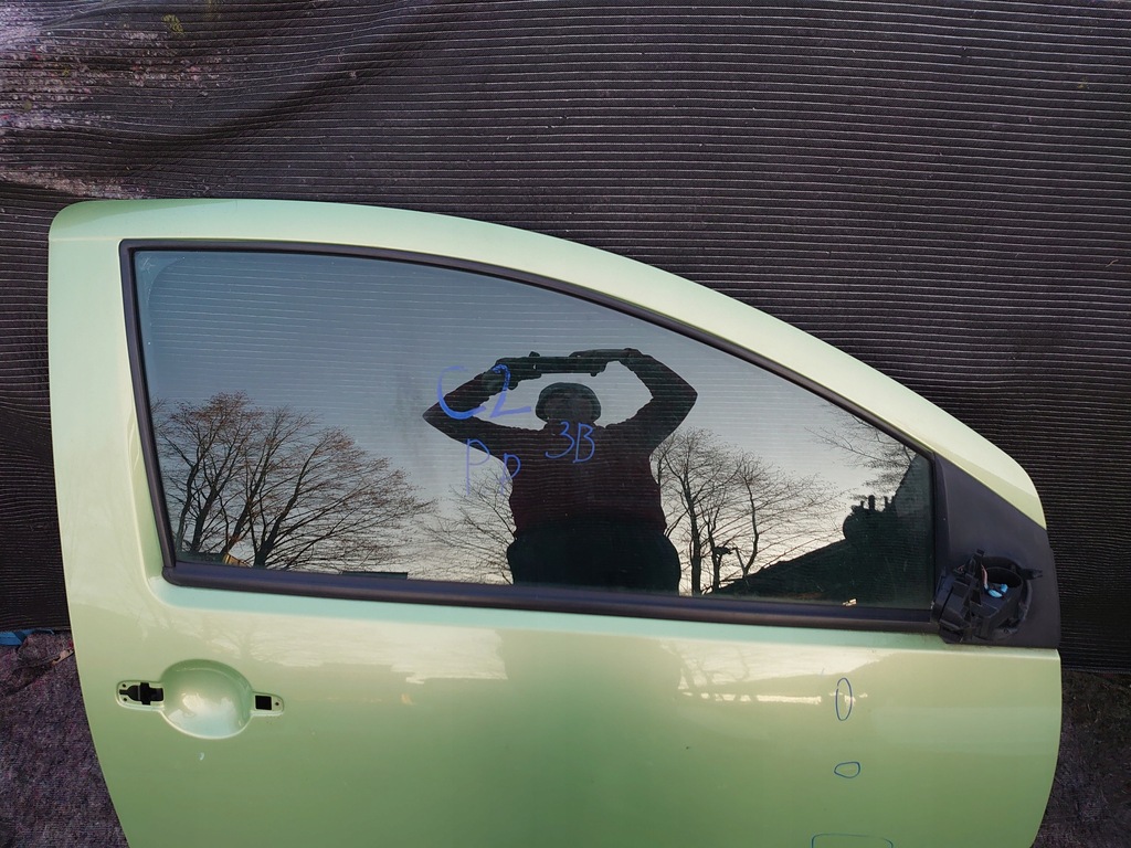 фото №7, Дверь правый правое перед citroen c2 ksyc стекло