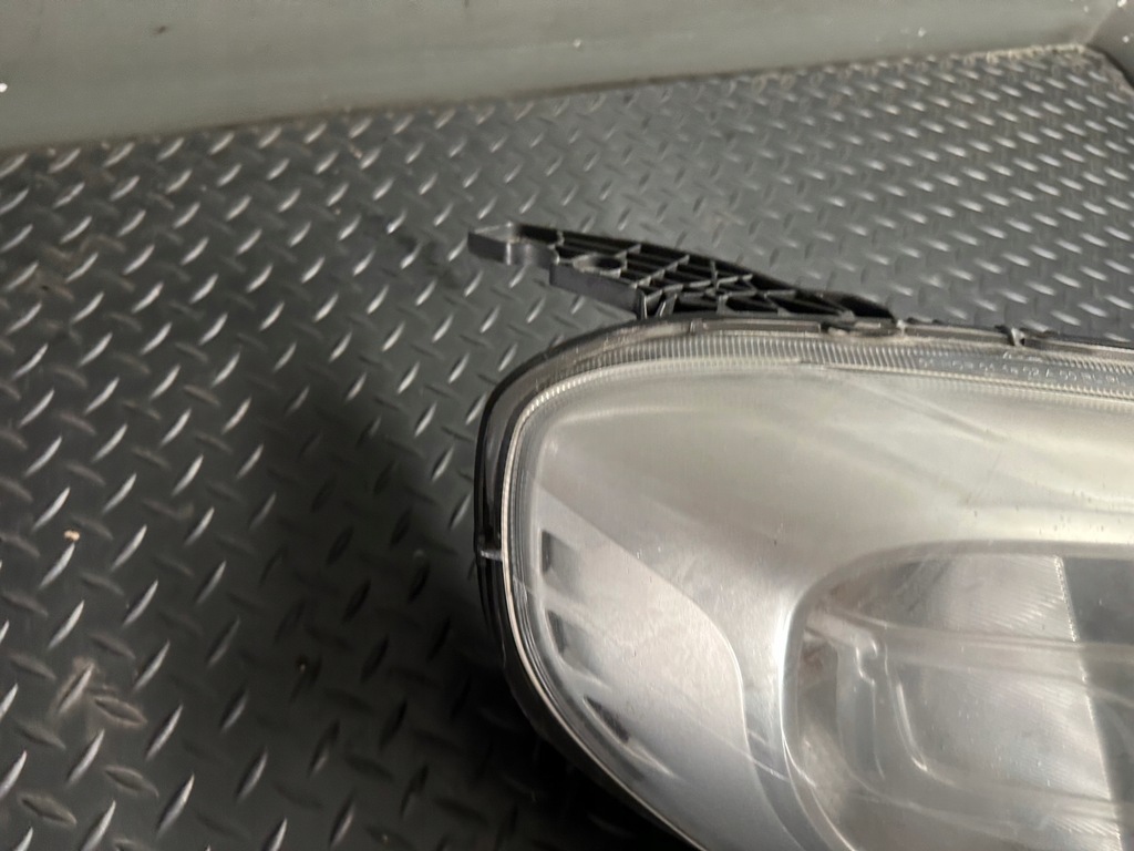 фото №8, Лампа правий перед fiat doblo ii lift пошкоджені скло 51974243