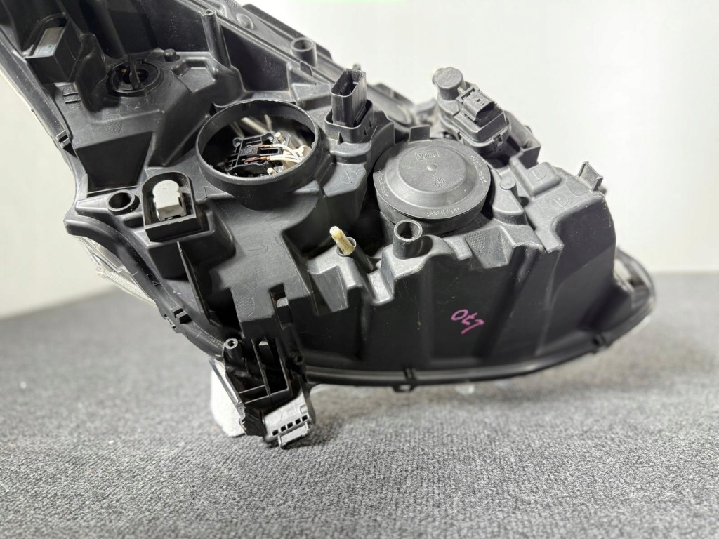 Peugeot 208 12-15 1 1 фара перед передняя левая линза led 1609697180 оригинал Цена