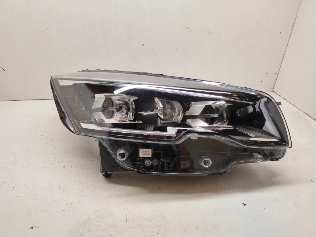 Купить Peugeot 508 рестайлинг  full led фара правый  перед 9807241680