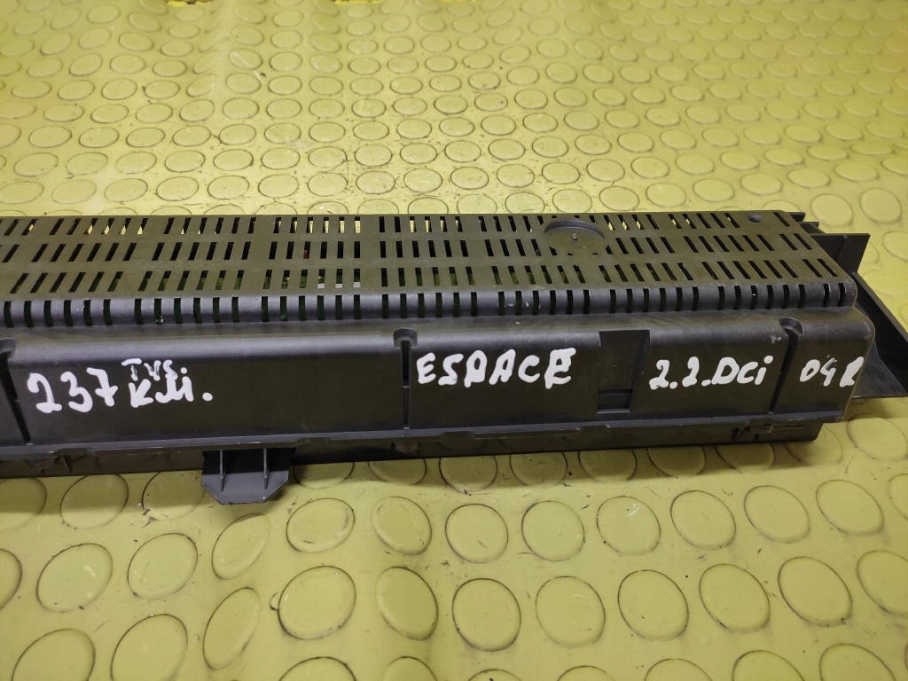 фото №10, Renault espace iv 2.2 dci счетчик приборы