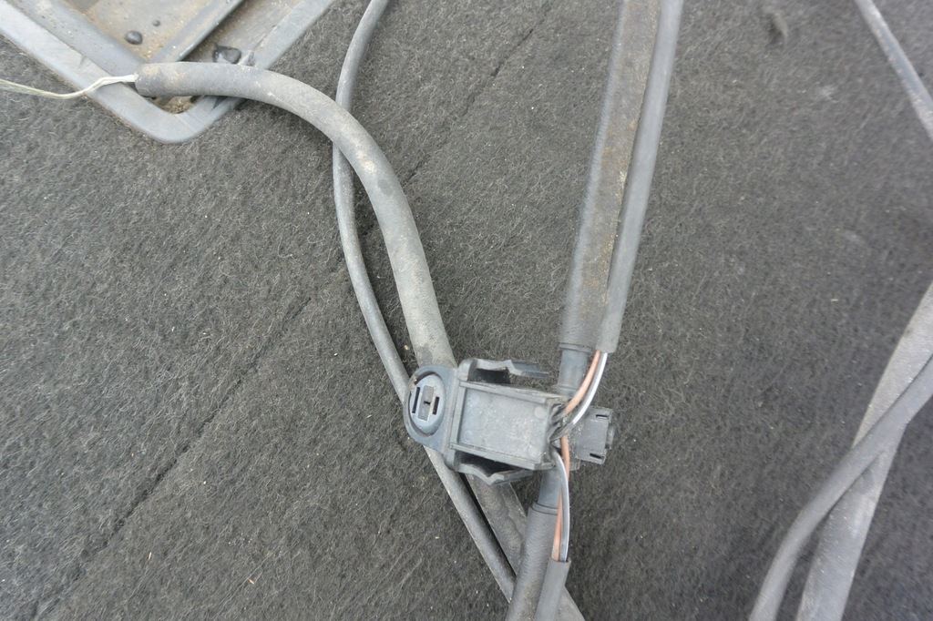 фото №4, Омивачі капот kpl mercedes w212 uk