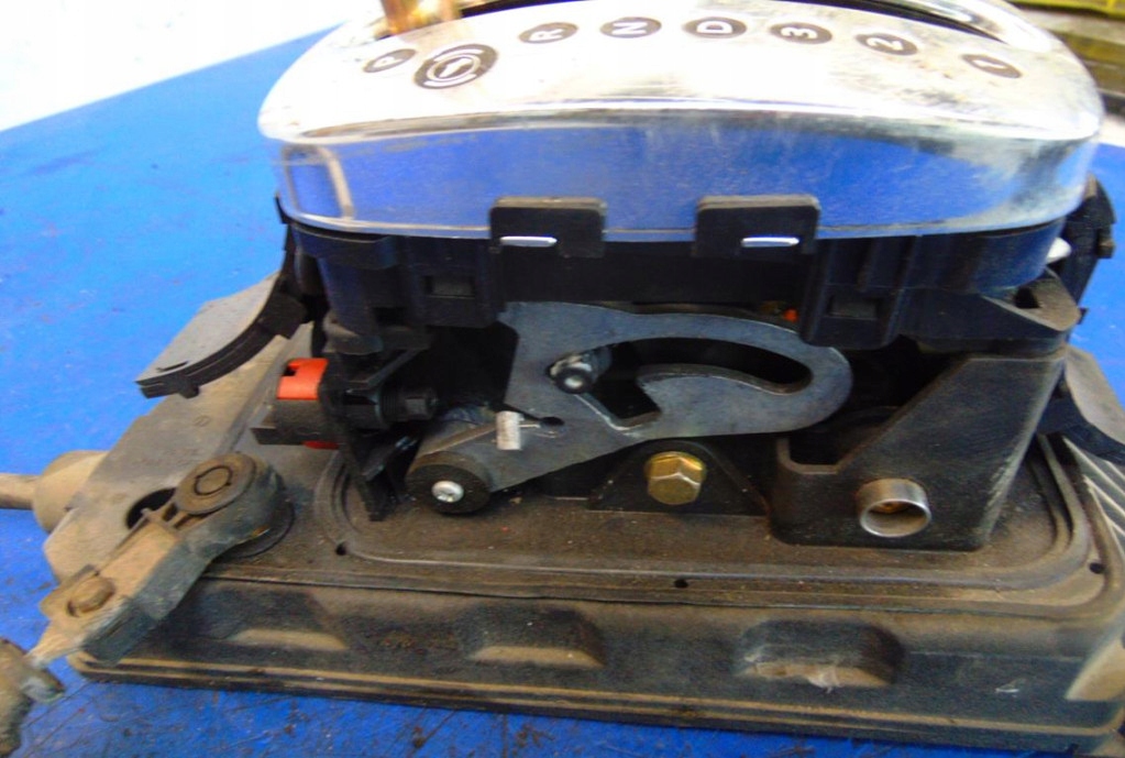 фото №7, Audi a3 8l 1.8 8v benz домкрат перемикання передач автоматична коробка передач