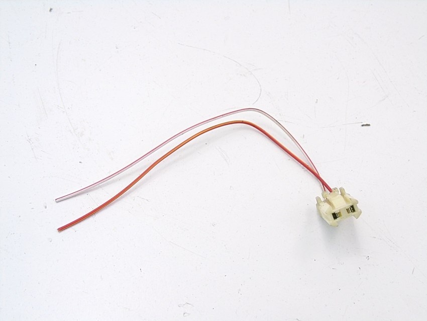 фото №1, Штекер колодка toyota avensis t25 corolla yaris verso rav 4 celica