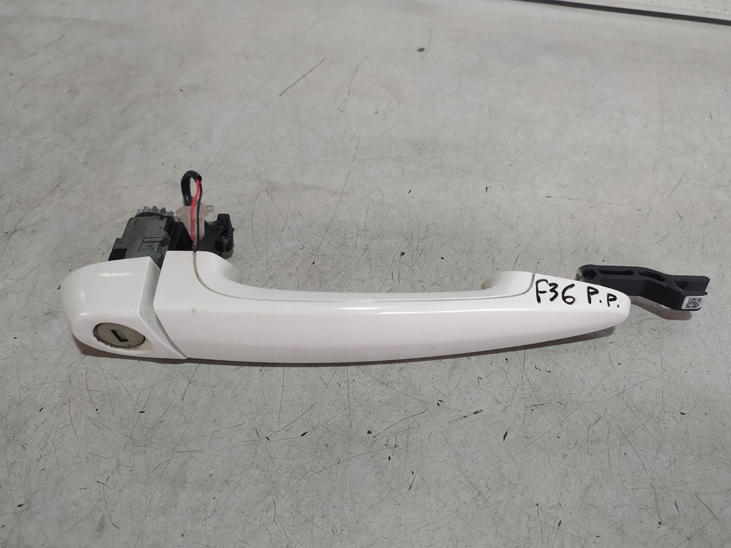 фото №1, Bmw 4 f36 ручка права передня led