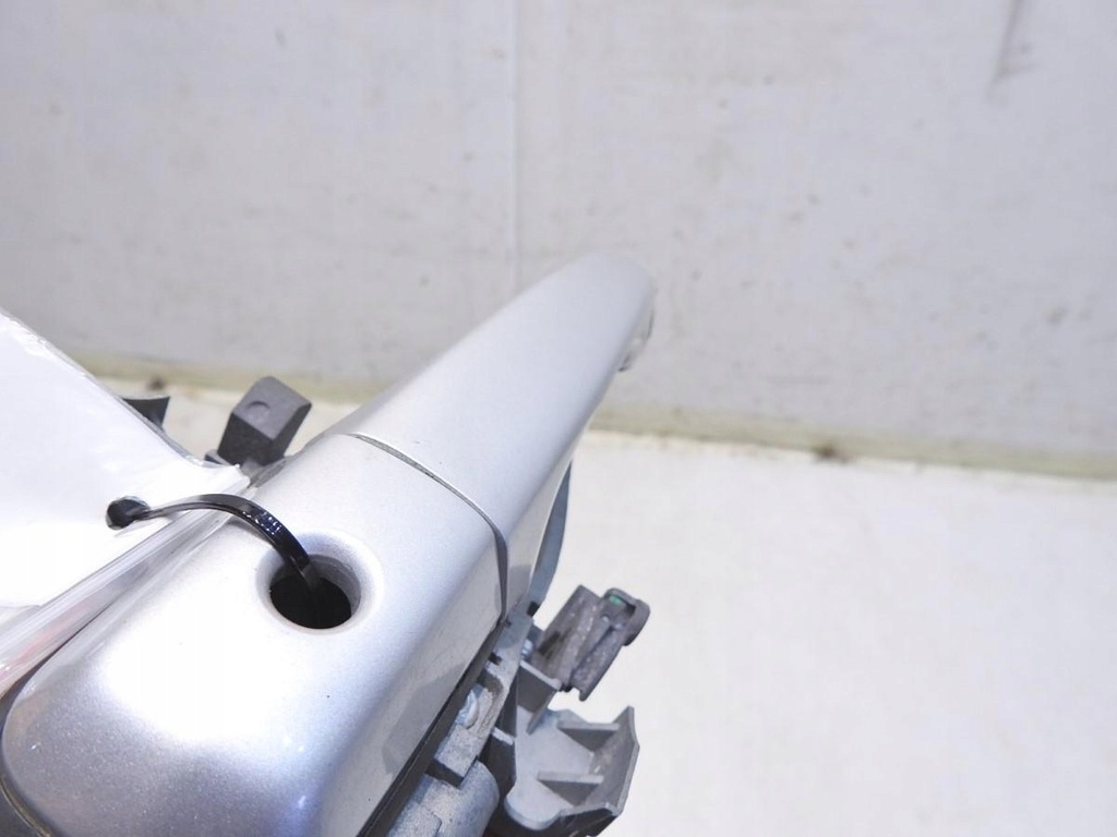 фото №8, Ручка дверь левый перед 426-26 volvo v70 iii