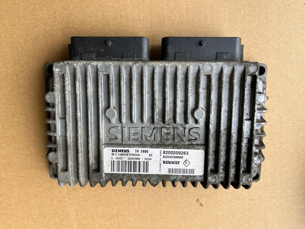 фото №1, Модуль коробки renault clio ii 2002-2005 s118057003d 8200209263