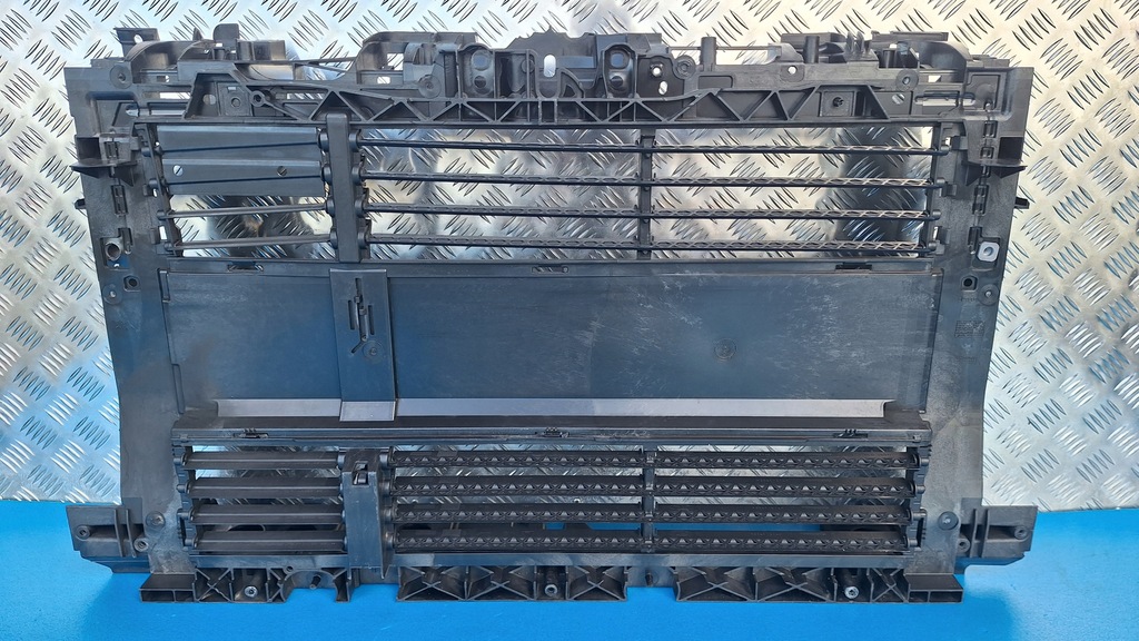 фото №1, Ford fiesta mk8 pas передній з żaluzjami