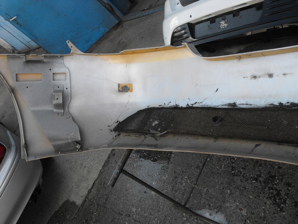 фото №11, Aston martin db9 бампер задняя 4g43-17d781-a