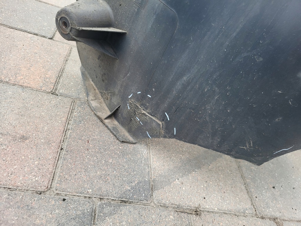 фото №8, Подкрылок citroen c4 picasso левая передние 9812599180