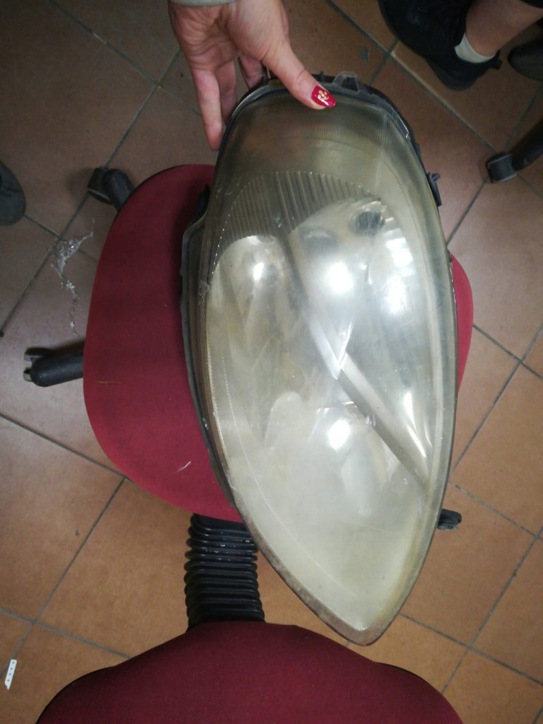 фото №7, Лампа передняя правая i левая lancia musa