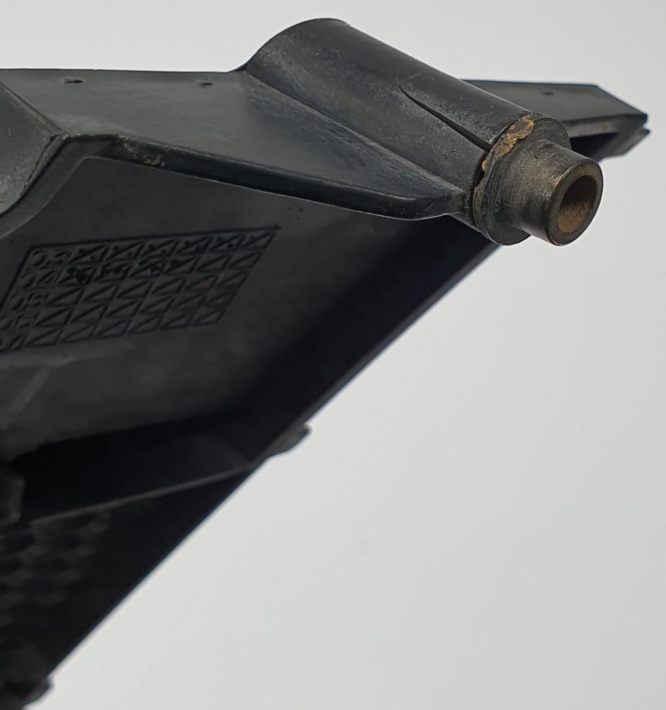 Решітка радіатора решітка радіатора alfa romeo 159 ls380128 в Україні